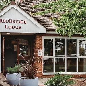 redbridge-lodge.brighton-hotels-england.com/